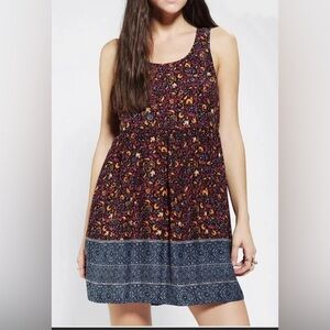Ecote | Urban Outfitters sleeveless floral mini dress M
